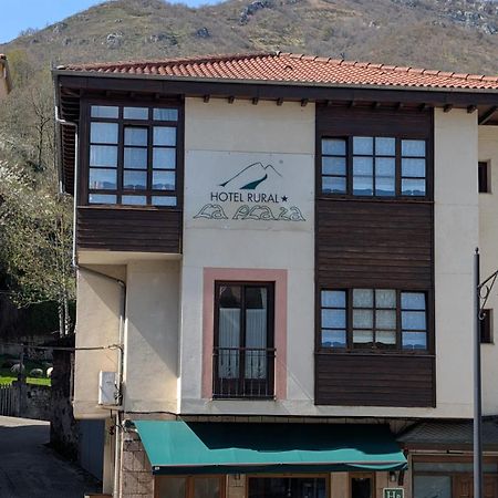 Hotel Rural La Plaza Caso Εξωτερικό φωτογραφία