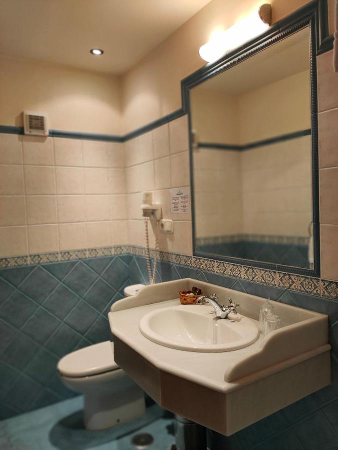 Hotel Rural La Plaza Caso Εξωτερικό φωτογραφία