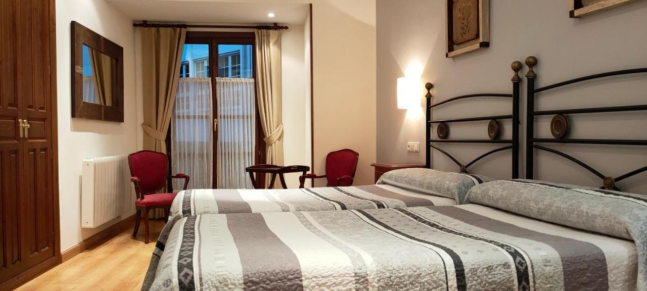 Hotel Rural La Plaza Caso Εξωτερικό φωτογραφία