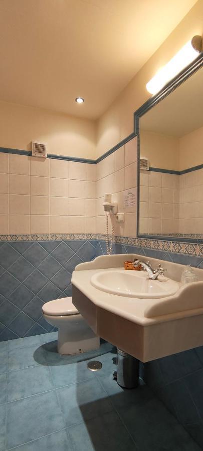 Hotel Rural La Plaza Caso Εξωτερικό φωτογραφία