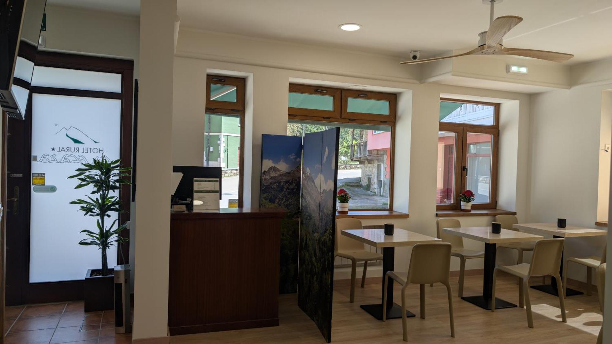 Hotel Rural La Plaza Caso Εξωτερικό φωτογραφία